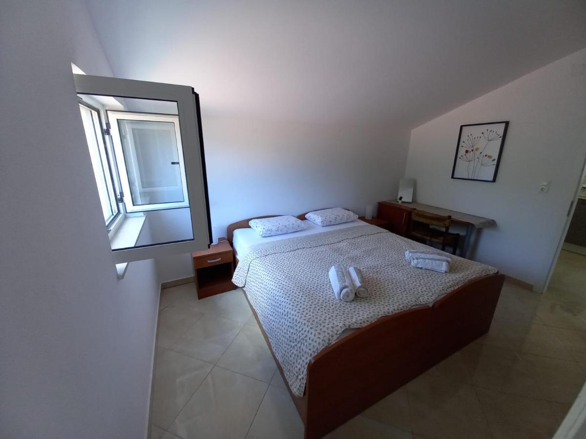 Apartman Marina Sa Parkingom Jelsa  Kültér fotó