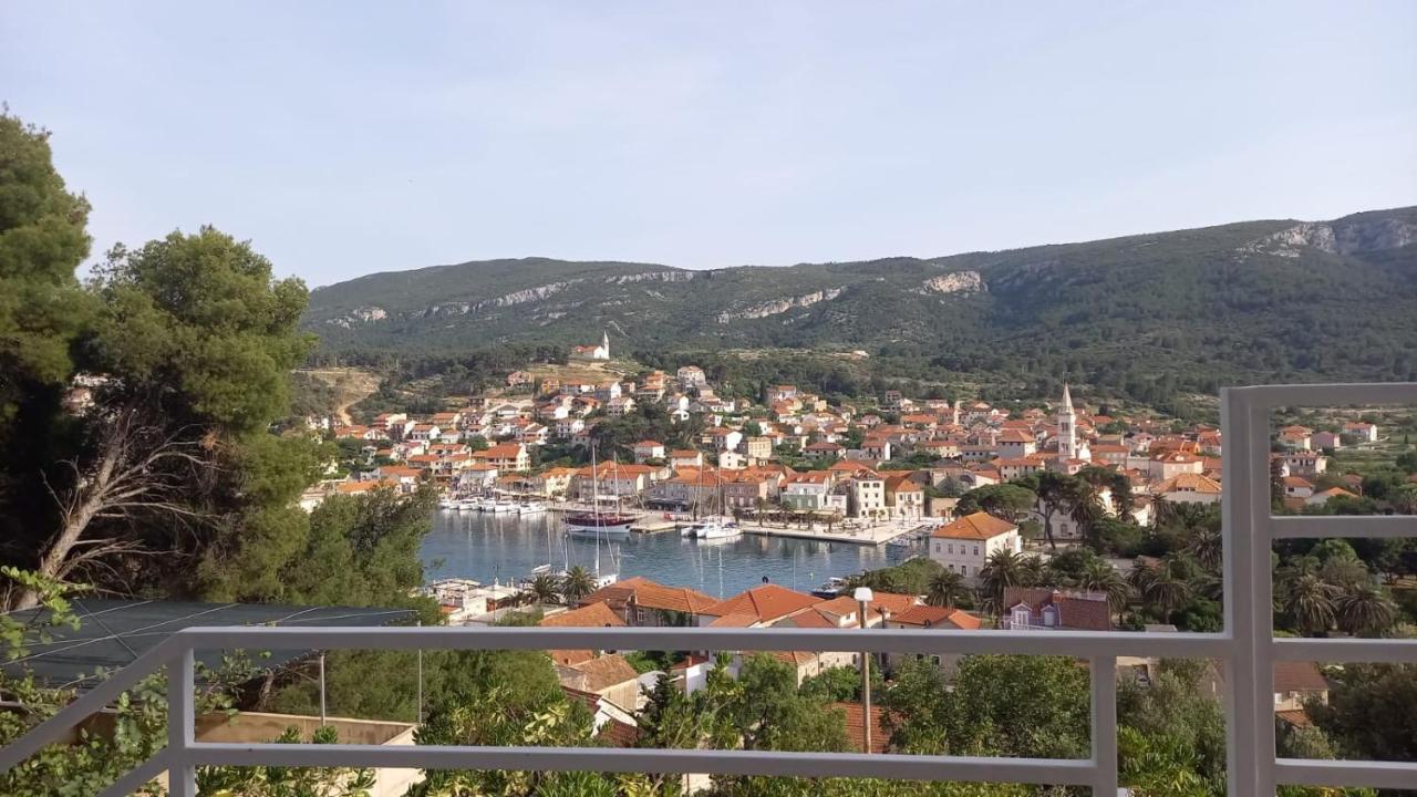 Apartman Marina Sa Parkingom Jelsa  Kültér fotó