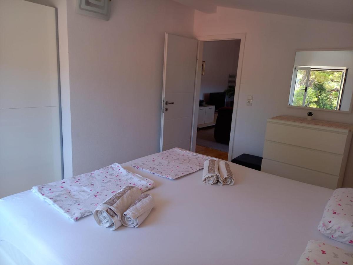 Apartman Marina Sa Parkingom Jelsa  Kültér fotó