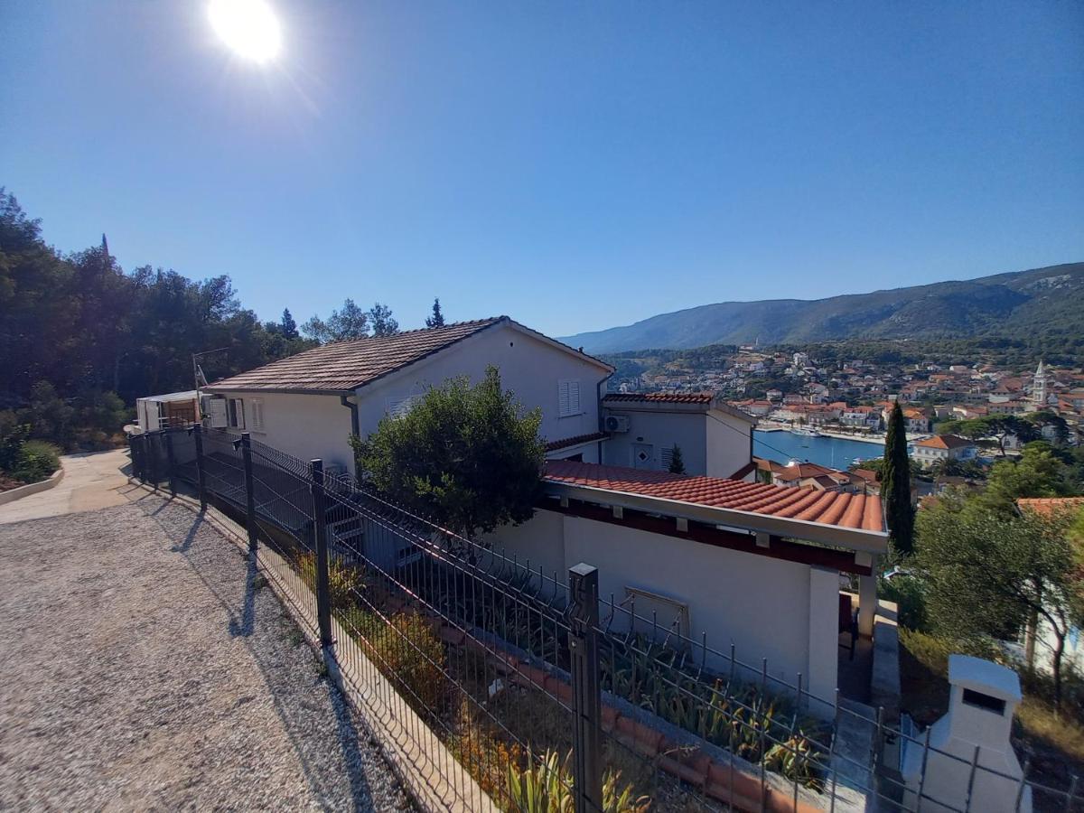 Apartman Marina Sa Parkingom Jelsa  Kültér fotó